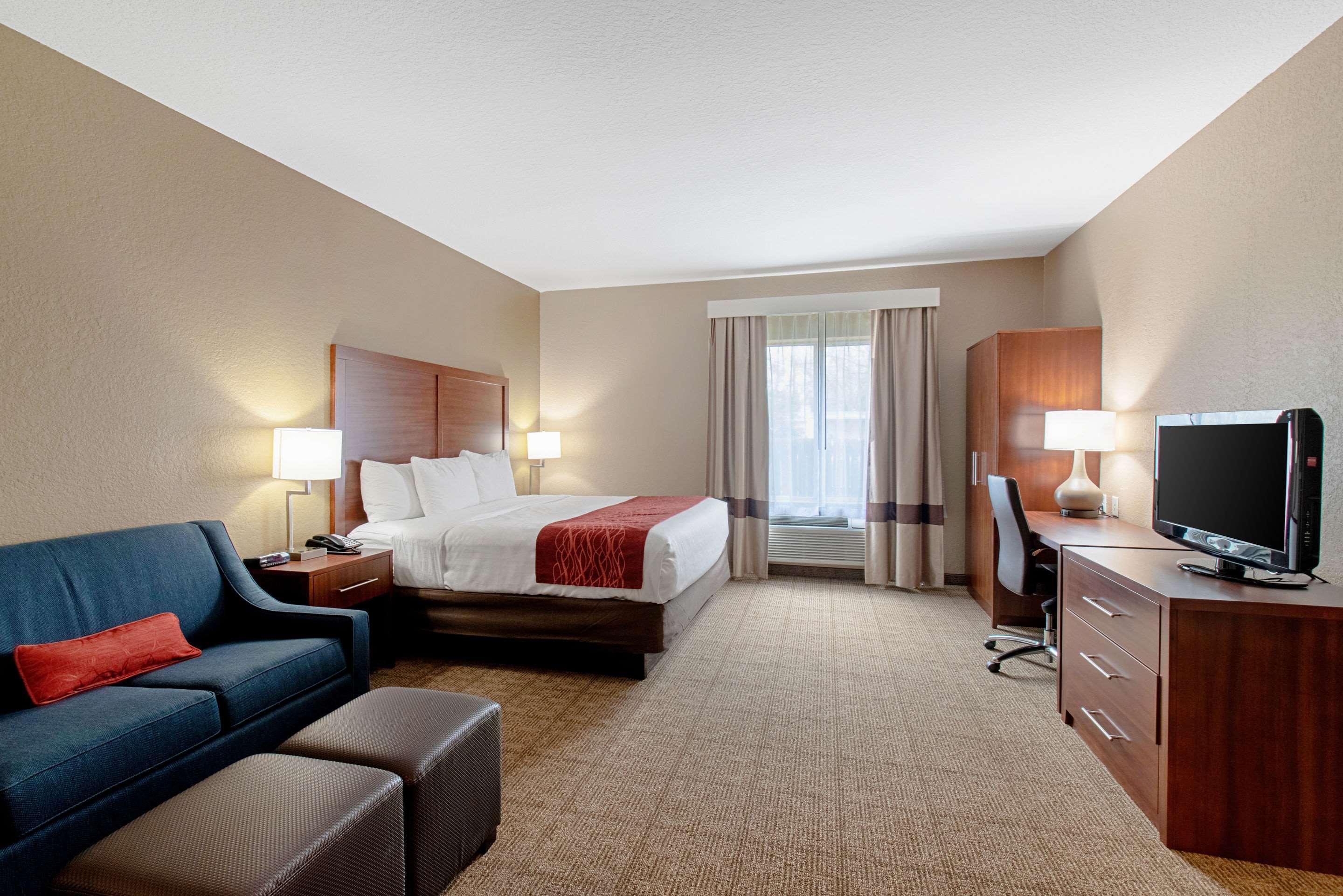 Comfort Inn & Suites And Suites Fredericksburg Bagian luar foto